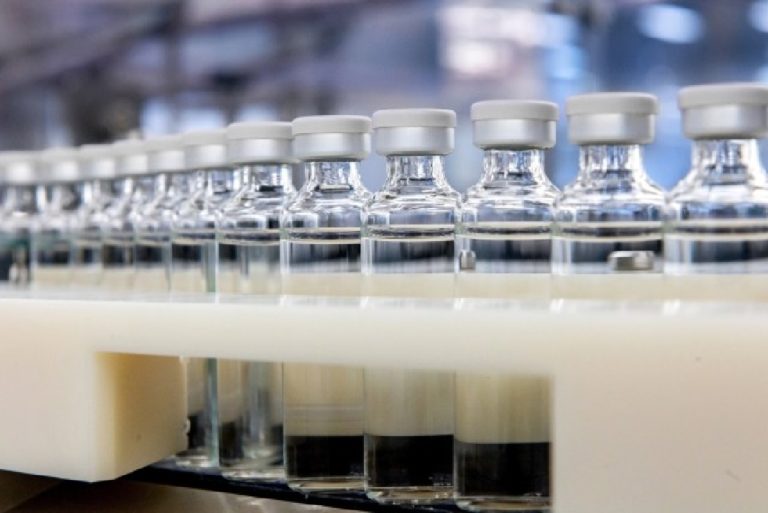 Gobierno de EU asegura otros 200 millones de vacunas contra el covid-19