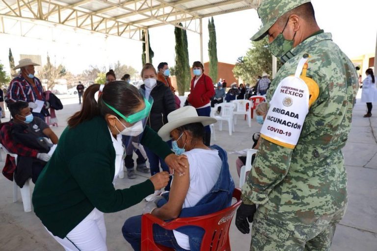 Apartan vacunas contra COVID-19 para los más ricos en Zacatecas