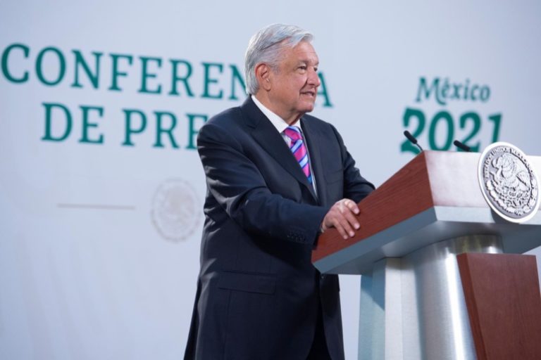 AMLO dice que proceso contra García Cabeza de Vaca es “de lo más legal”