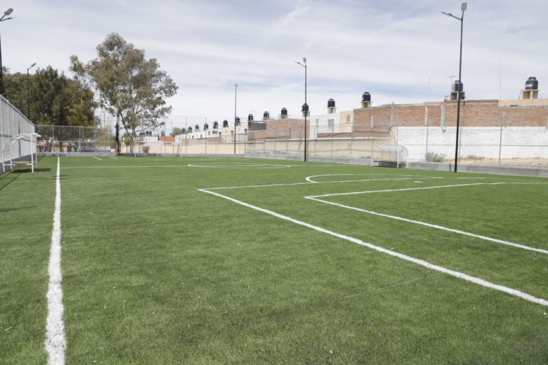 Municipio de Aguascalientes realiza obras en espacios deportivos