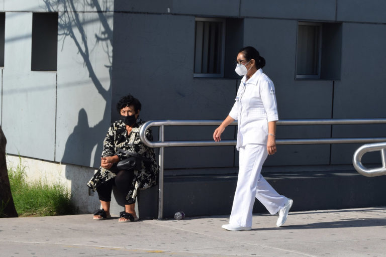 Destacan la contribución de las mujeres a la lucha contra la pandemia