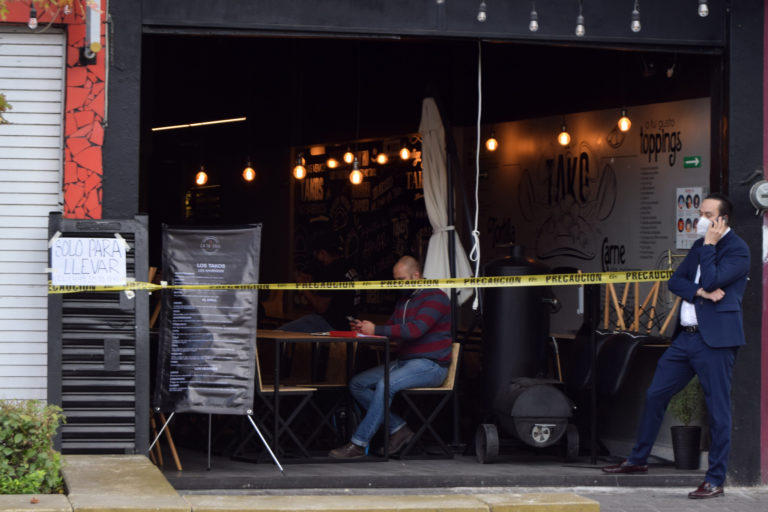 En todos los municipios de Aguascalientes, los bares, antros y cantinas podrán abrir hasta las 2:00 am, excepto en la capital