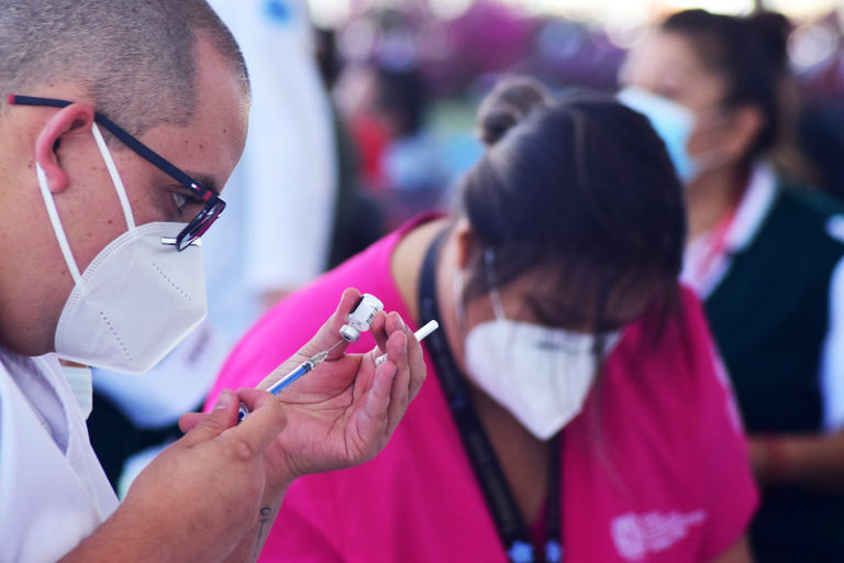 México vivió día con mayor vacunación anti covid-19