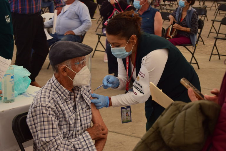 Vacunación en adultos mayores para la capital de Aguascalientes podría empezar en dos semanas