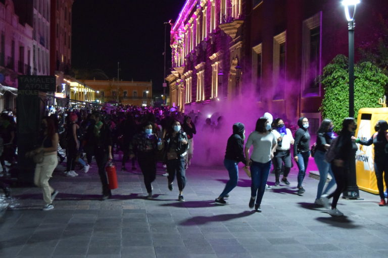 Policía de Aguascalientes “caza” a mujeres tras protesta; hay 33 detenidos