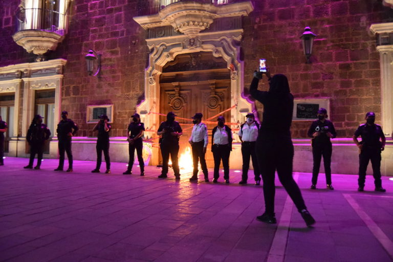 No fueron todas, fueron ellos/ Bajo presión