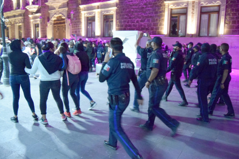 Comunidad Feminista presenta queja ante la CDHEA por los hechos del 8M