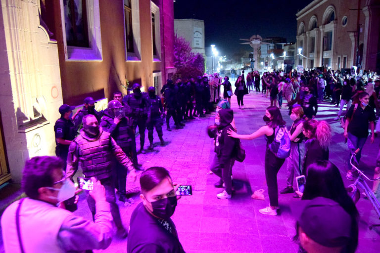 Se evaden cuestionamientos sobre la represión en la marcha del 8M en Aguascalientes