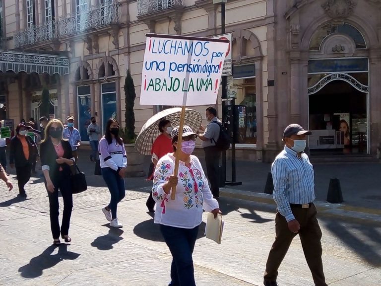 Jubilados y pensionados se reúnen con la magistrada presidente