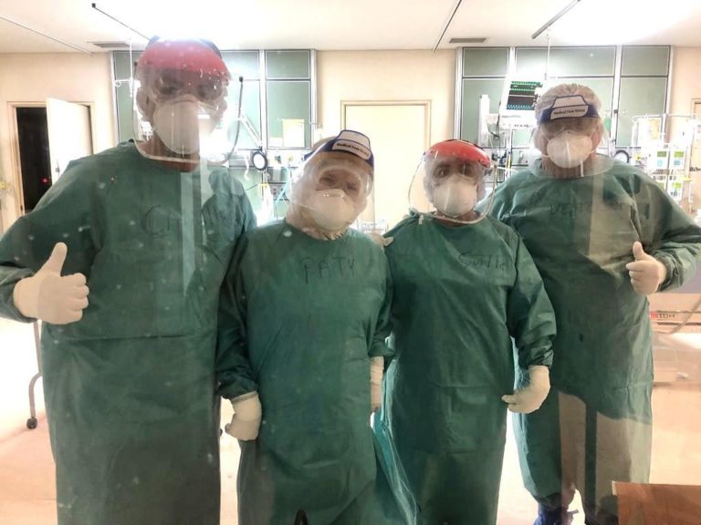 La vacuna les da tranquilidad, pero el cansancio sigue ahí: trabajadores de salud