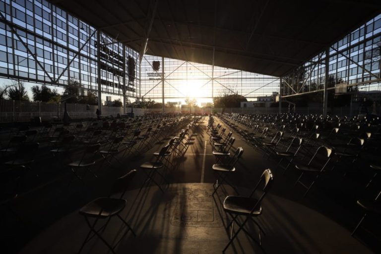 Los servidores públicos tendrán que esperar por grupo de edad para ser vacunados: Martín Orozco