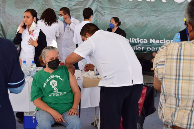 Issste debe informar sobre plan de vacunación contra covid-19 en hospitales regionales