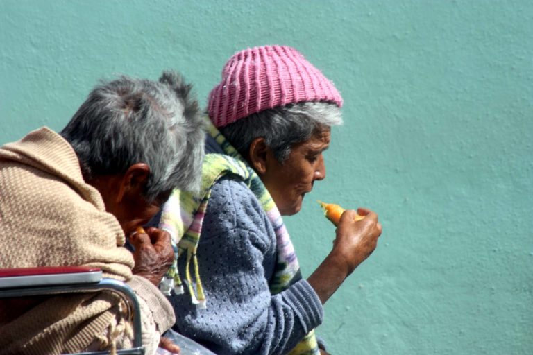 Pendiente, vacunación en los asilos y los Ceresos de Aguascalientes