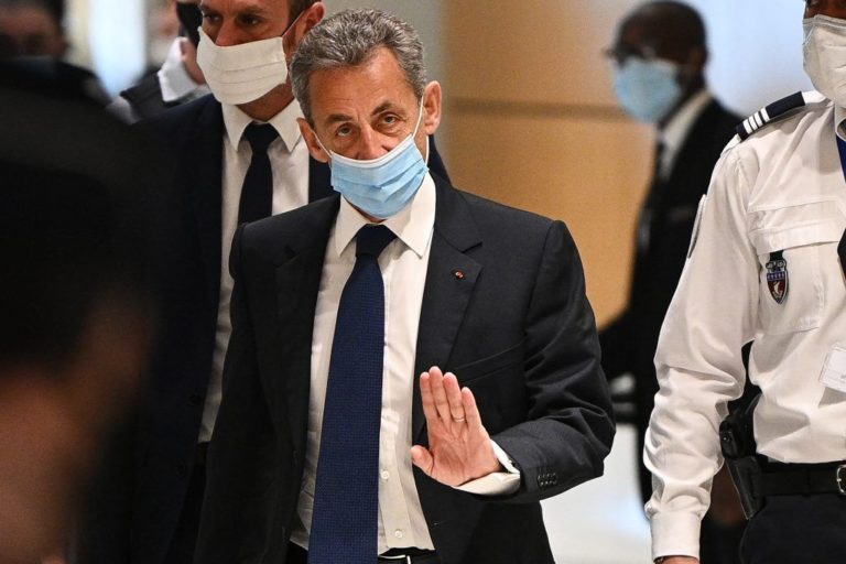 Histórica condena al expresidente Nicolas Sarkozy El “salvador” de la derecha se acerca a la cárcel