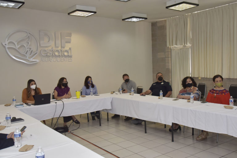 Se reúnen dependencias de gobierno de Aguascalientes para coordinar acciones de la Secretaría de la Familia