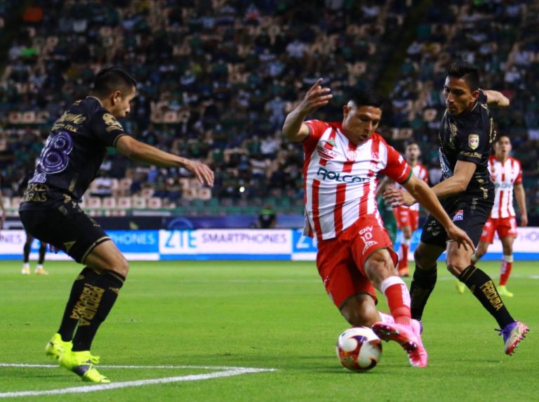 Necaxa cae ante León en duelo de la fecha 11