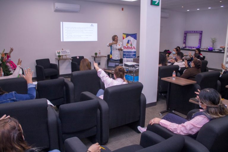 IMMA impartió conferencia de empoderamiento femenino en Aguascalientes