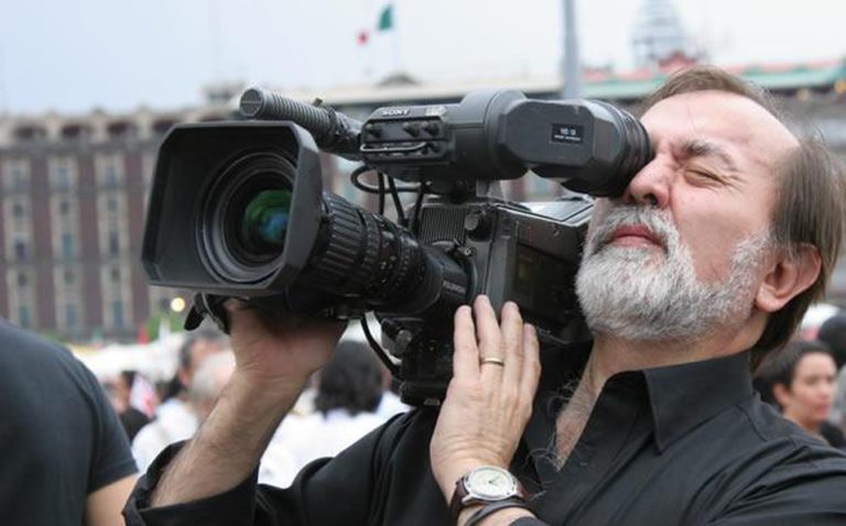 ¿Por qué el empresario de medios predilecto de AMLO recibió un préstamo federal de 150 millones?