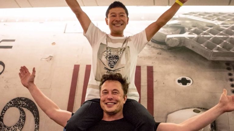 ¿Quieres viajar a la luna gratis? Elon Musk te invita