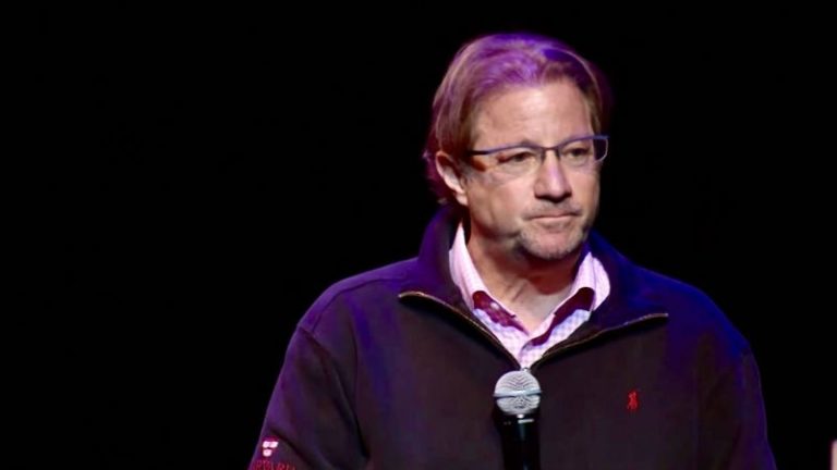 Andrés Roemer, “de patitas en la calle”: responde Paty Chapoy en twitter