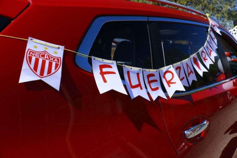 Necaxa realizó la Caravana Rayo para conmemorar Día del Niño