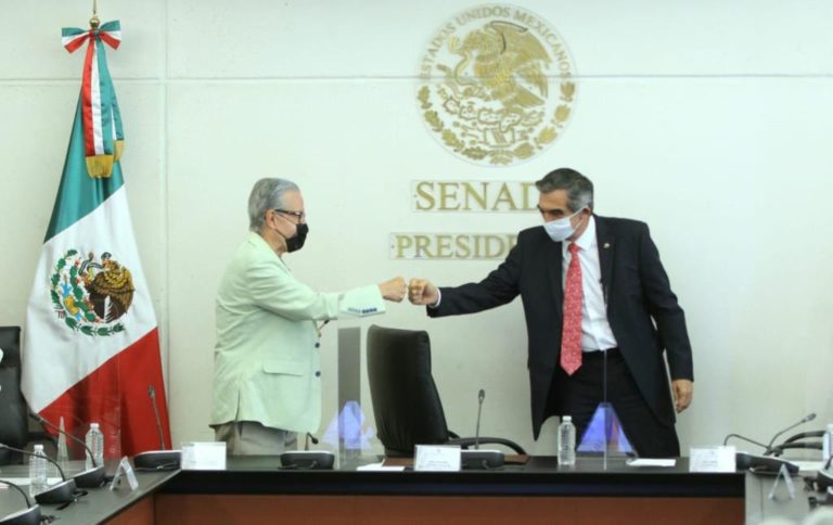 Firman convenio para fortalecer actividades legislativas en materia de salud