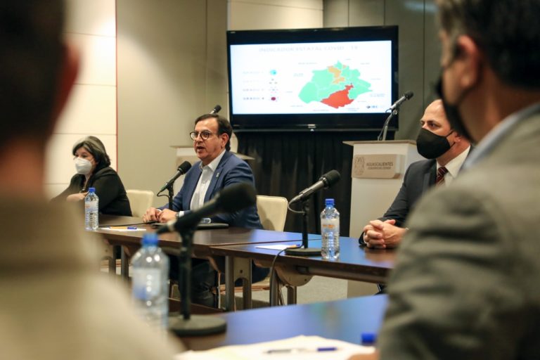 Habrá colaboración municipios-estado Aguascalietes en estrategia de vacunación anticovid-19 para el magisterio   