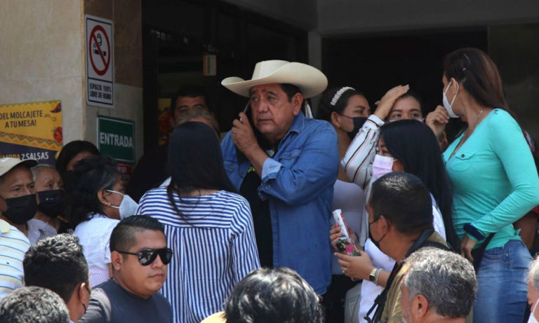 Mario Delgado y su show: abogados afinan embestida contra Lorenzo Córdova