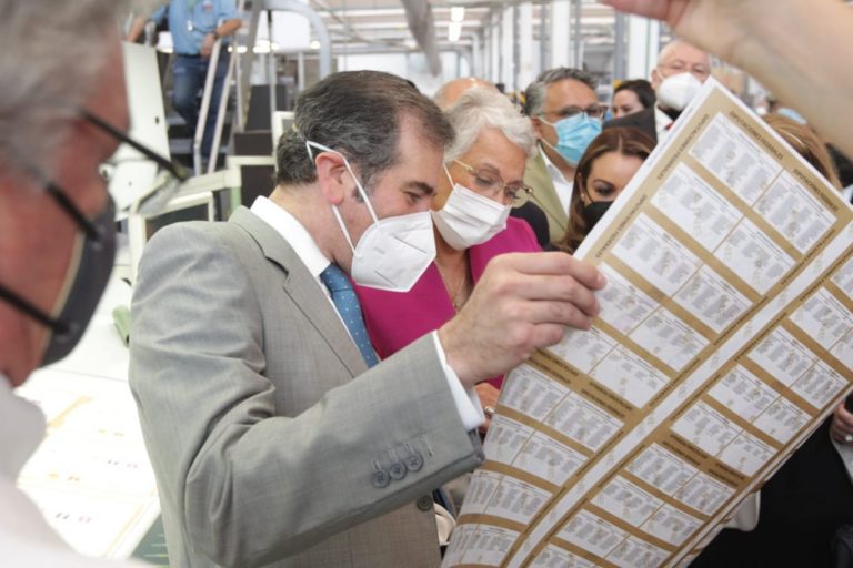 El problema no es el árbitro, sino los jugadores: Lorenzo Córdova