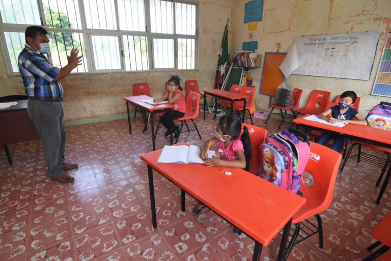 Escuelas de Aguascalientes vuelven a clases presenciales el 14 de febrero