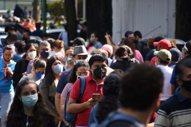 La pandemia nos deja más neuróticos, deprimidos, asustados… y adictos. Reporte de la Conadic