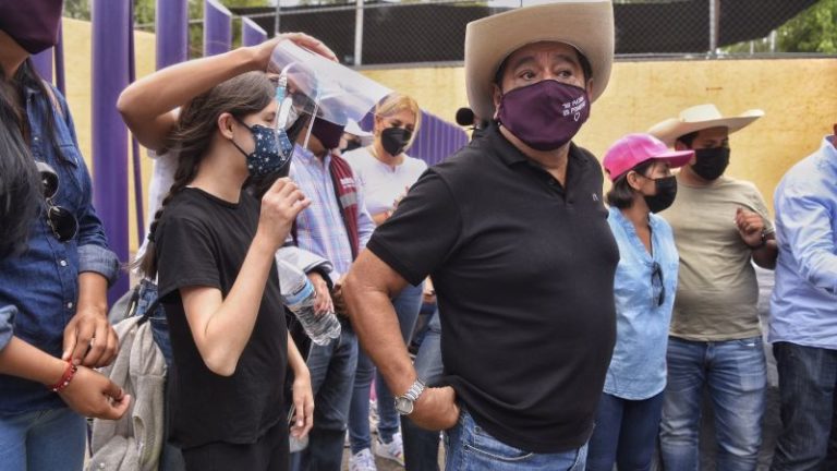 Está mal lo que dijo Felix, pero el INE actuó en su caso “por consigna”: López Obrador