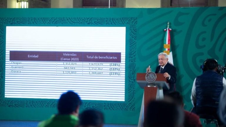 El INE apercibe a López Obrador por posible desacato a medidas cautelares