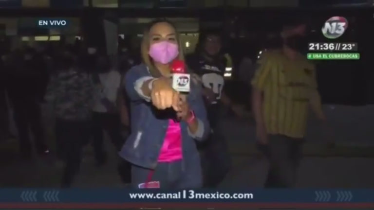 Periodista es acosada mientras trabajaba fuera de un estadio de fútbol