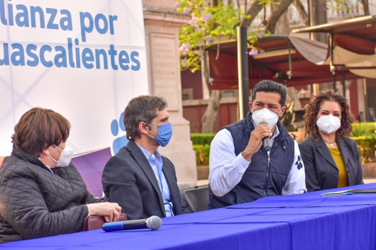 Se compromete Leo Montañez con las personas con capacidades diferentes