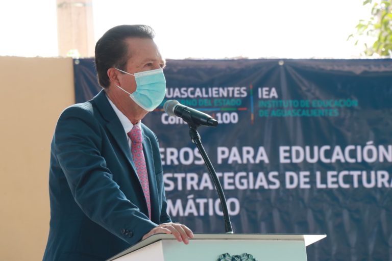 Entregan ficheros de actividades de lectura para fortalecer pensamiento matemático