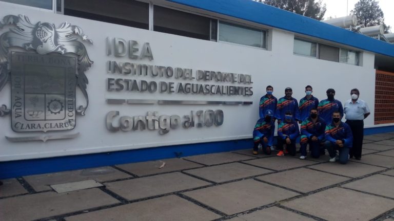 Delegación de Aguascalientes de frontenis participa en etapa regional de especialidad en Durango