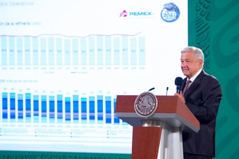 AMLO defiende compra de refinería Deer Park; “estoy lo que le sigue de contento”