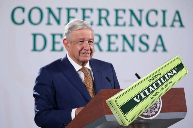 AMLO recomienda “untarse Vitacilina” a sus adversarios irritados por la compra de Deer Park