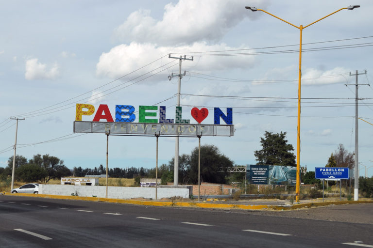 Total apoyo a centroamericanos en su paso por Pabellón de Arteaga  