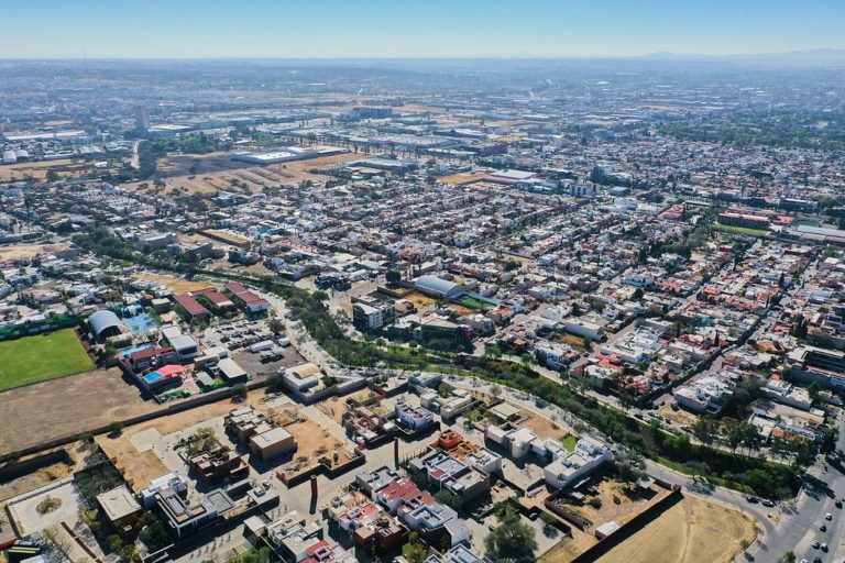 IVSOP se reúne con Barras y Colegios de Abogados para desarrollar un plan de vivienda en Aguascalientes 