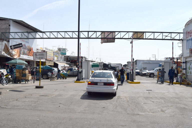 Sin avances, en el amparo para quitar cobro de estacionamiento en el Agropecuario