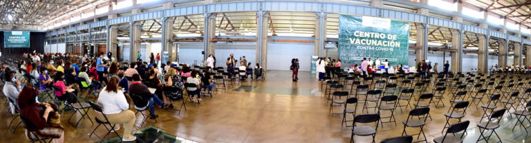 Buscan reabrir los centros de vacunación en el Salón Locomotoras y en la Isla San Marcos de Aguascalientes