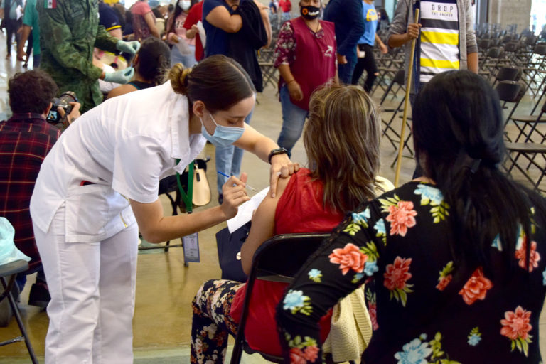 ¿Cuándo necesitarán su segunda dosis los vacunados de 50 a 59 años en Aguascalientes contra COVID-19?