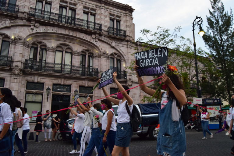 Somos bandera política sólo en las campañas, después se olvidan de nosotras: Mujeres Jefas de Familia