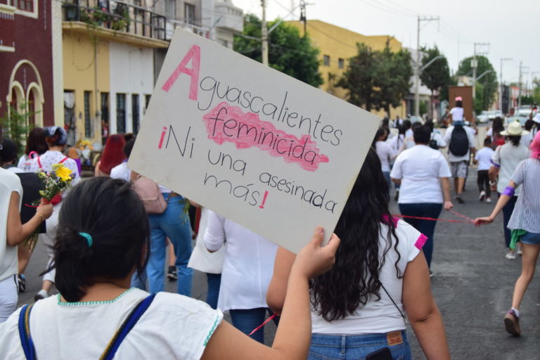 Embarazo adolescente, violencia intrafamiliar y feminicidio, principales preocupaciones que mujeres de Aguascalientes plantean a candidatas