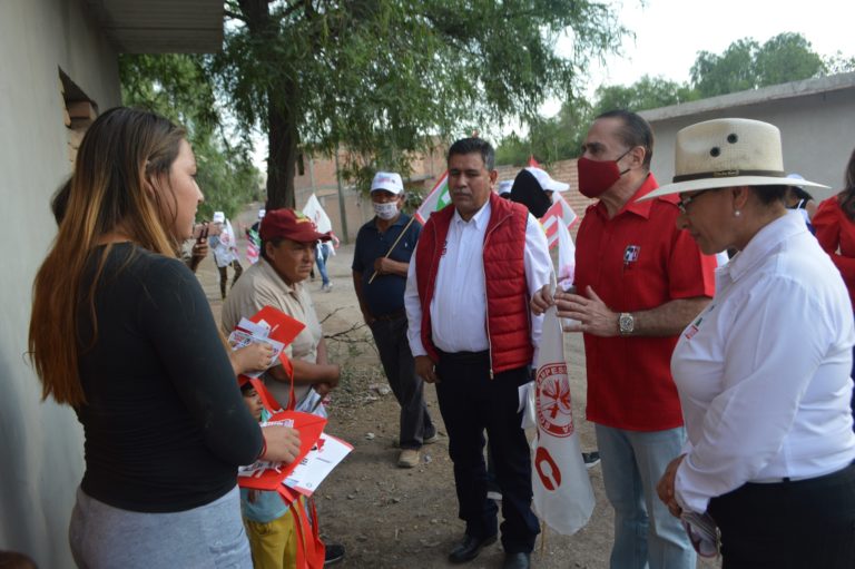 Candidatos del PRI en Asientos dan a conocer propuestas