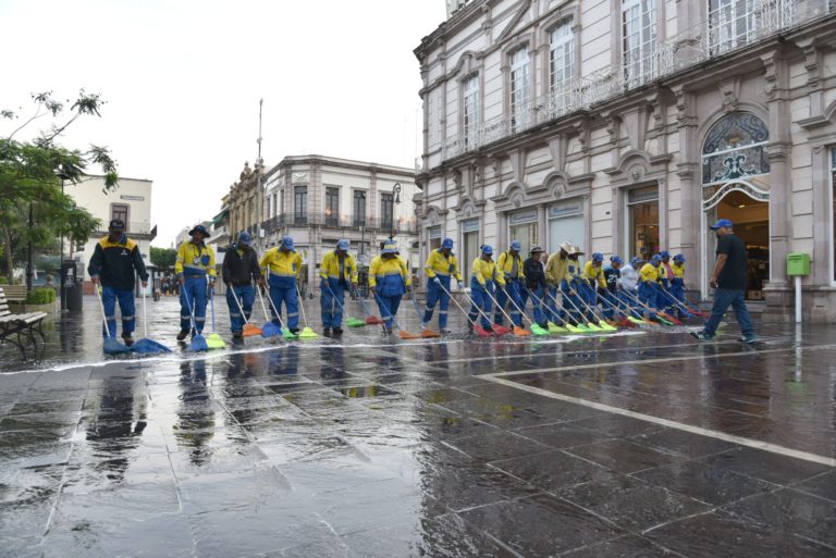 Municipio de Aguascalientes realizó limpieza en espacios públicos para prevenir covid-19