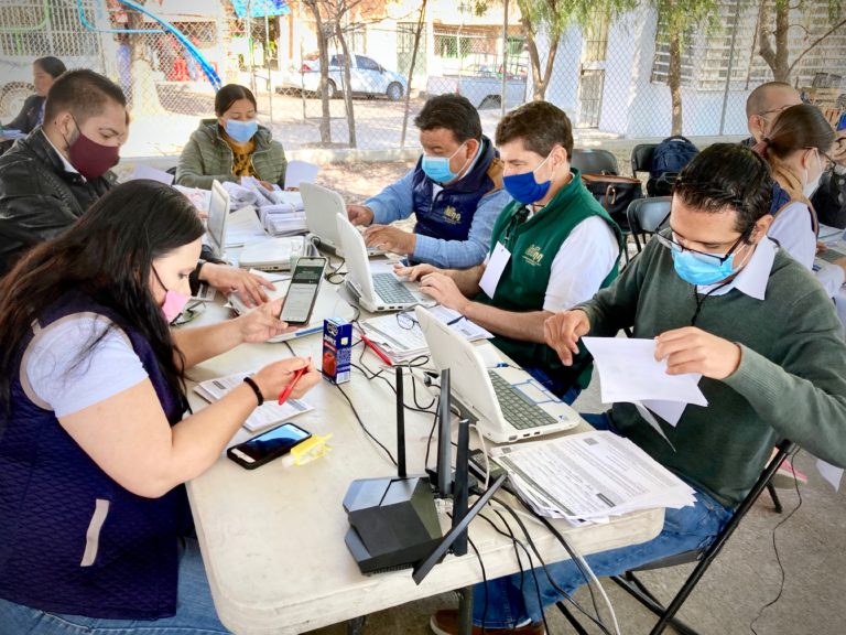 UTNA apoyó en brigada de vacunación para sector educativo