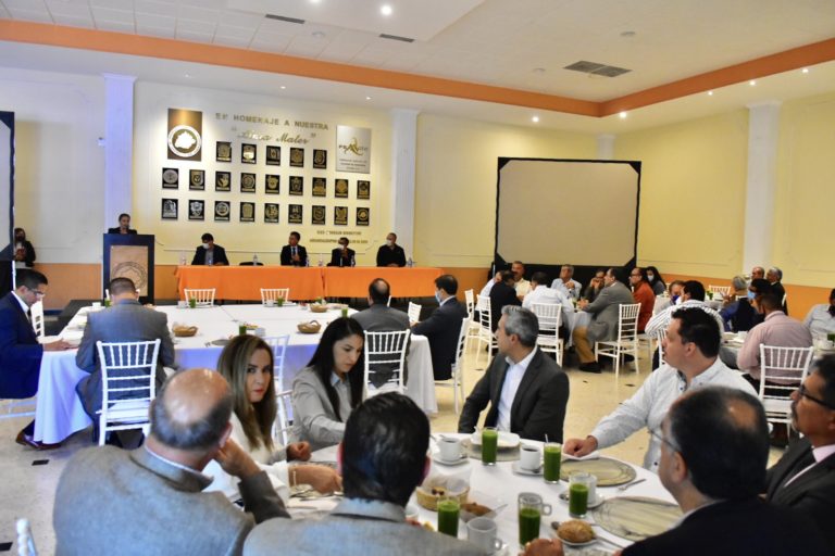 Municipio de Aguascalientes renueva alianza con el sector de la construcción